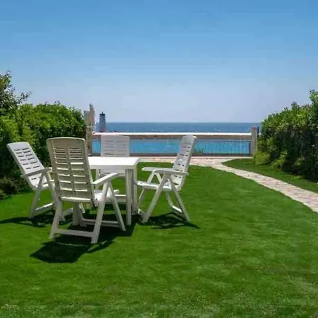 Marina Baie Des Anges - Amiral